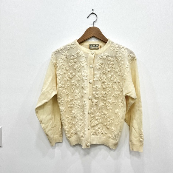 Vintage L.L. BEAN Wool Button Front Cardigan Sweater Women's Grandma core button - Picture 2 of 9
